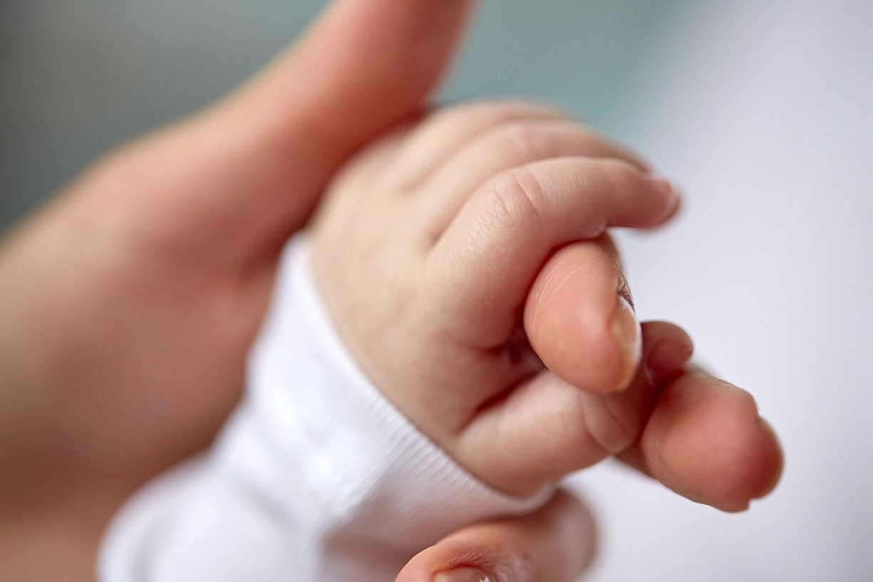 Más de 300 mil madres muertas y cerca de 2 millones de reciennacidos que fallecen, cifras de espanto en Colombia