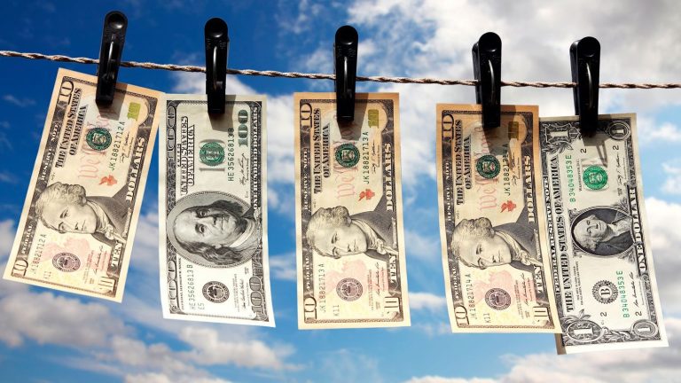 12 años de cárcel en EEUU a exempleado de Aduanas de Colombia por sobornos en operaciones de lavado de dinero