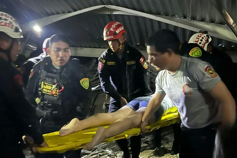 6 muertos y 78 heridos deja desplome de techo de centro comercial en Perú