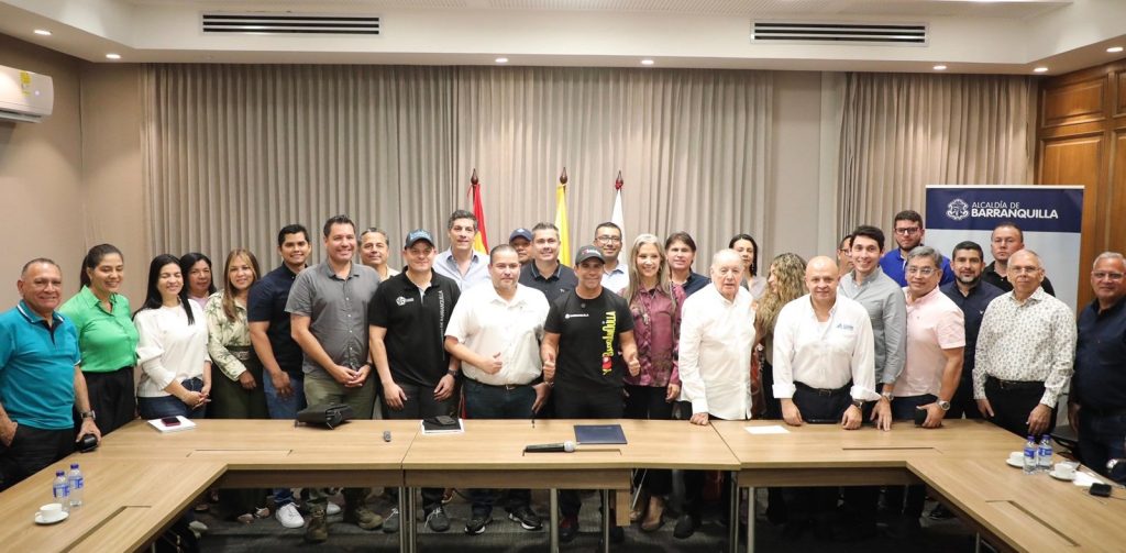 Alcalde Char anuncia renovación de la flota del transporte público colectivo