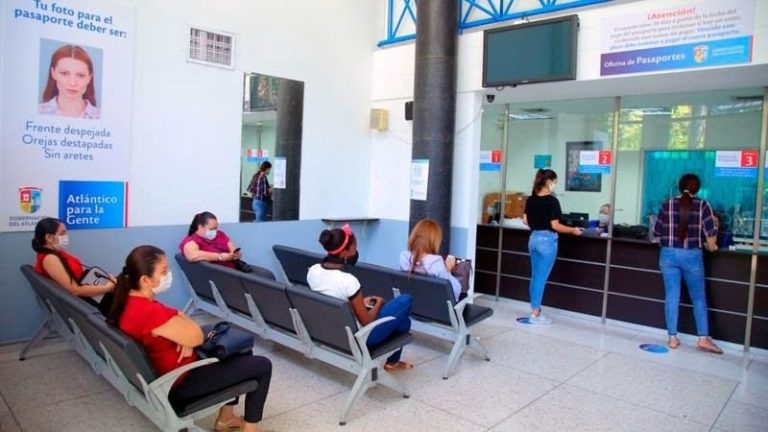 Alertan sobre página fraudulenta que cobra por citas falsas de pasaporte