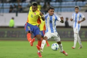 Argentina gana plaza en el Mundial Sub-20 al vencer 1-0 a Colombia