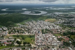 Asesinato de periodista peruano en la Amazonía provoca ola de rechazo