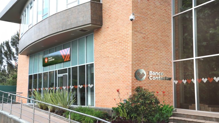 Bancoldex reconoce al Banco Contactar como mejor aliado en microfinanzas sostenibles