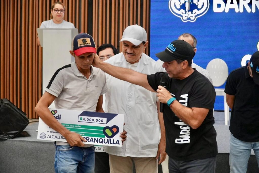 Barranquilla acompaña a pequeños empresarios para apoyar su formalización