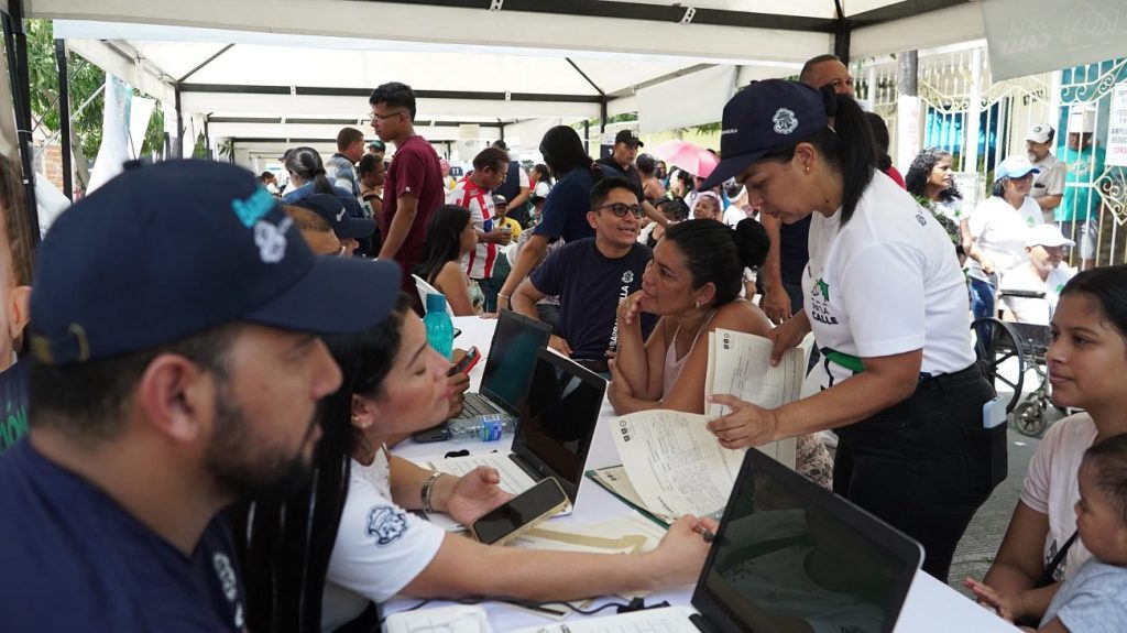 Barranquilla tiene disponibles 10.900 cupos en sus 116 instituciones educativas, confirma alcaldía