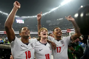 Bellingham y Kane rompen la muralla mexicana y llevan a Inglaterra a cuartos de final