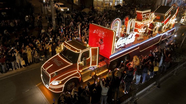 Caravanas Navideñas Coca-Cola: recorridos en Bogotá, Medellín, Bucaramanga y Barranquilla