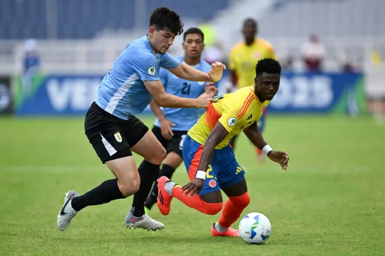 Colombia cierra Sudamericano Sub-20 con triunfo 3-1 ante Uruguay