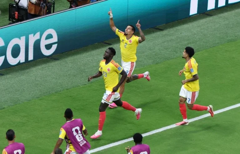 Colombia clasifica a los 16avos de final