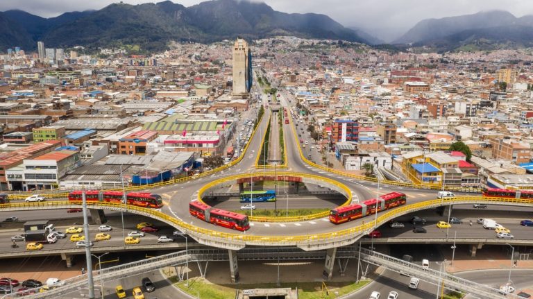 Colombia, líder en América Latina en la transición hacia un transporte más limpio y saludable