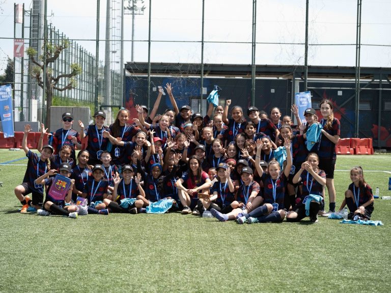 Colombianas brillan en Barcelona gracias a la campaña global “El Sueño Bimbo”