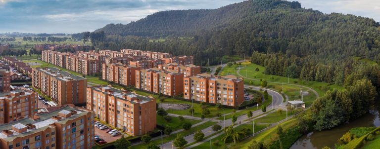 Cultivamos ciudades: Amarilo en el Congreso Camacol Verde