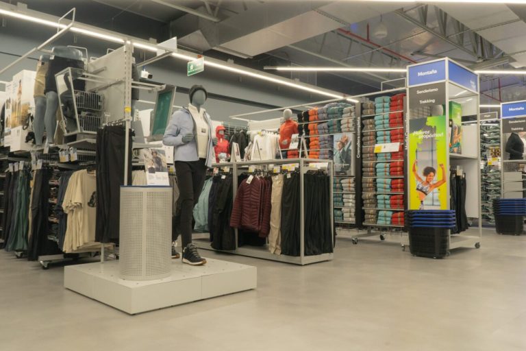 Decathlon abre su tienda número 20 con 586 metros cuadrados en Unicentro Bogotá