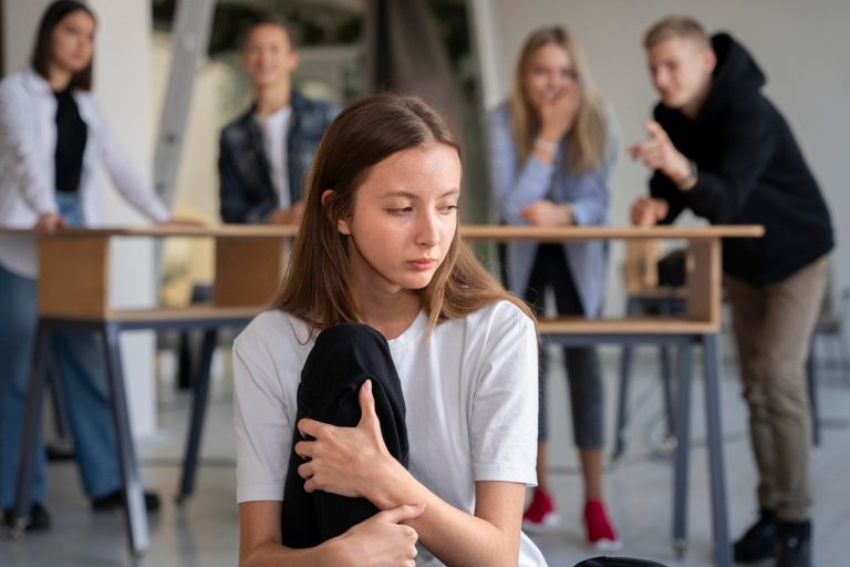 Del bullying al podio: la adolescente que convirtió su historia en un libro para inspirar inclusión