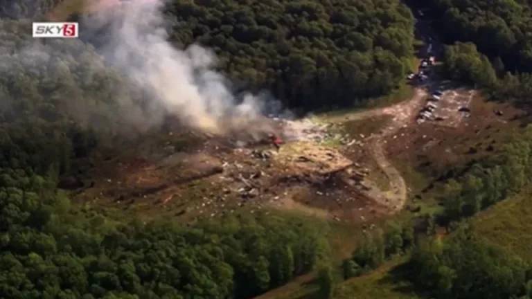 Desastre en una planta de explosivos en Tennessee deja 16 muertos