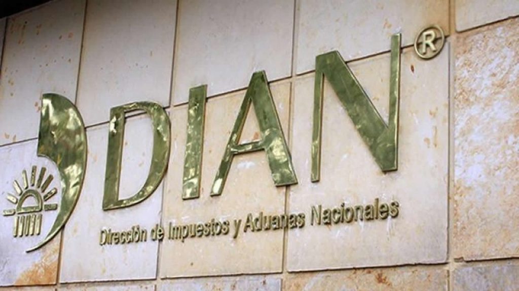 Dian embarga 4.710 cuentas bancarias de contribuyentes que le adeudan $1,2 billones