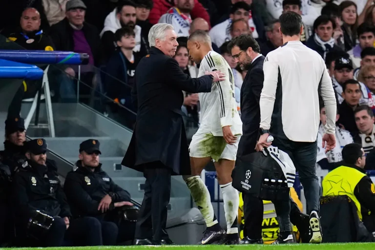 El futuro de Ancelotti es incierto tras eliminación del Real Madrid en cuartos de la Champions