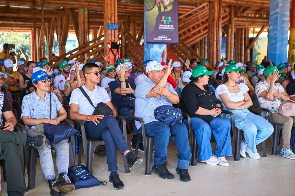 El MinCIT y la Cruz Roja se unen para formar gratuitamente a 900 guías de turismo