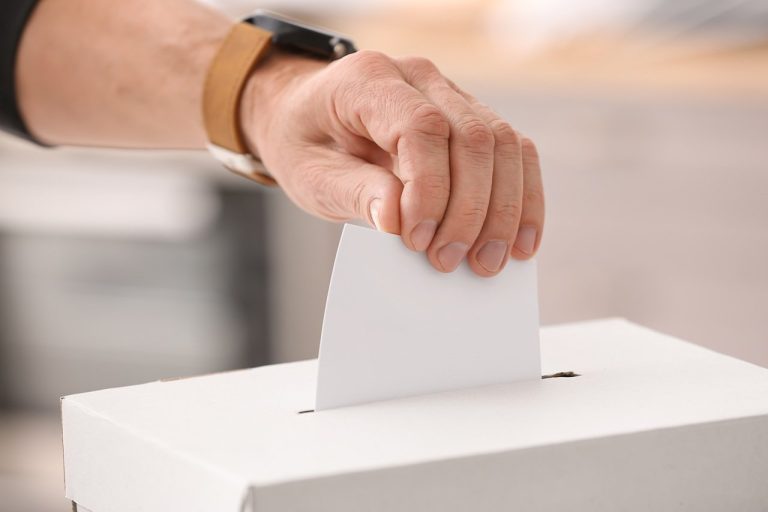 Elecciones 2026: alto riesgo de soborno y corrupción en campañas y contratación