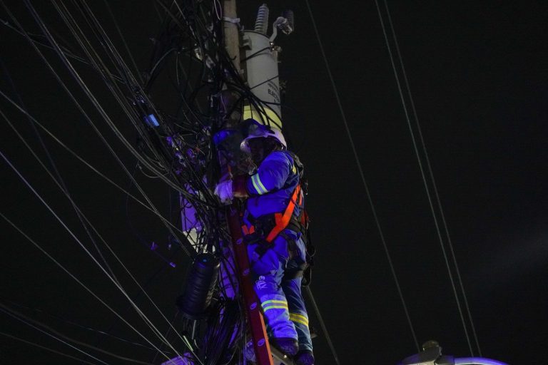 En operativos nocturnos detectan 6 casos de negocios que roban energía en Barranquilla
