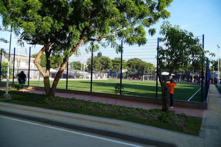 Entregada cancha sintética en la Ciudadela 20 de Julio, sector Domingo Marino
