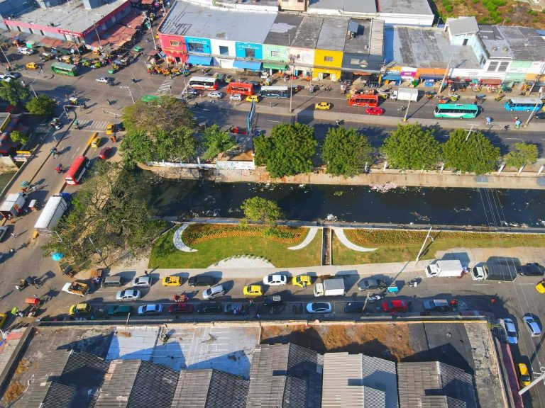 Entregan 2a fase de vías y paisajismo en la calle 10, en Barranquillita