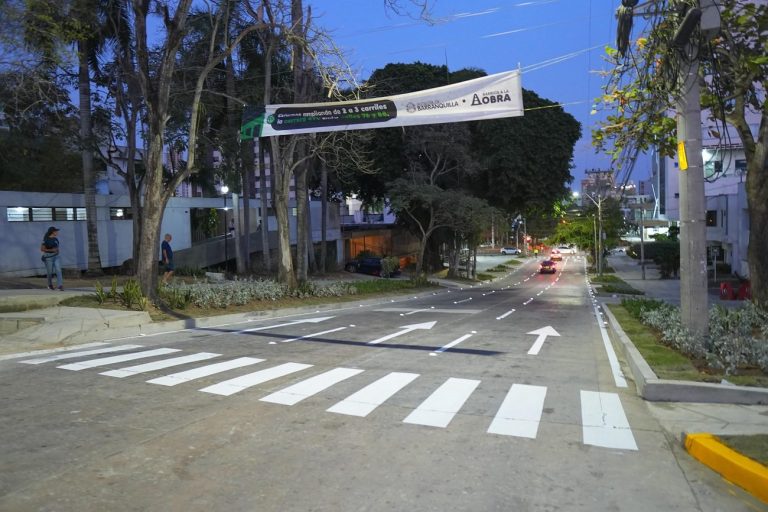 Entregan tres nuevos tramos viales al norte de Barranquilla