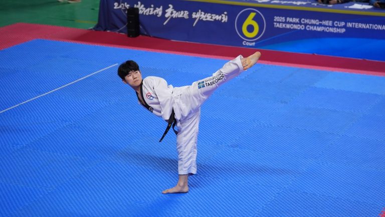 Equipo de Taekwondo de Shincheonji brilla en la Copa Park Chung-hee 2025 con 25 medallas