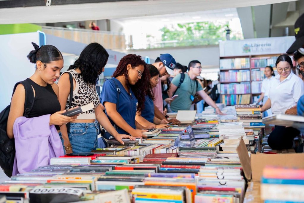 “Estamos agradecidos con la mejor feria del libro del Caribe”: escritores