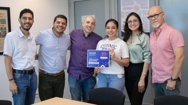 Estudiante de Diseño Gráfico de Uninorte obtiene el Premio RAD Excelencia Saber Pro 2025