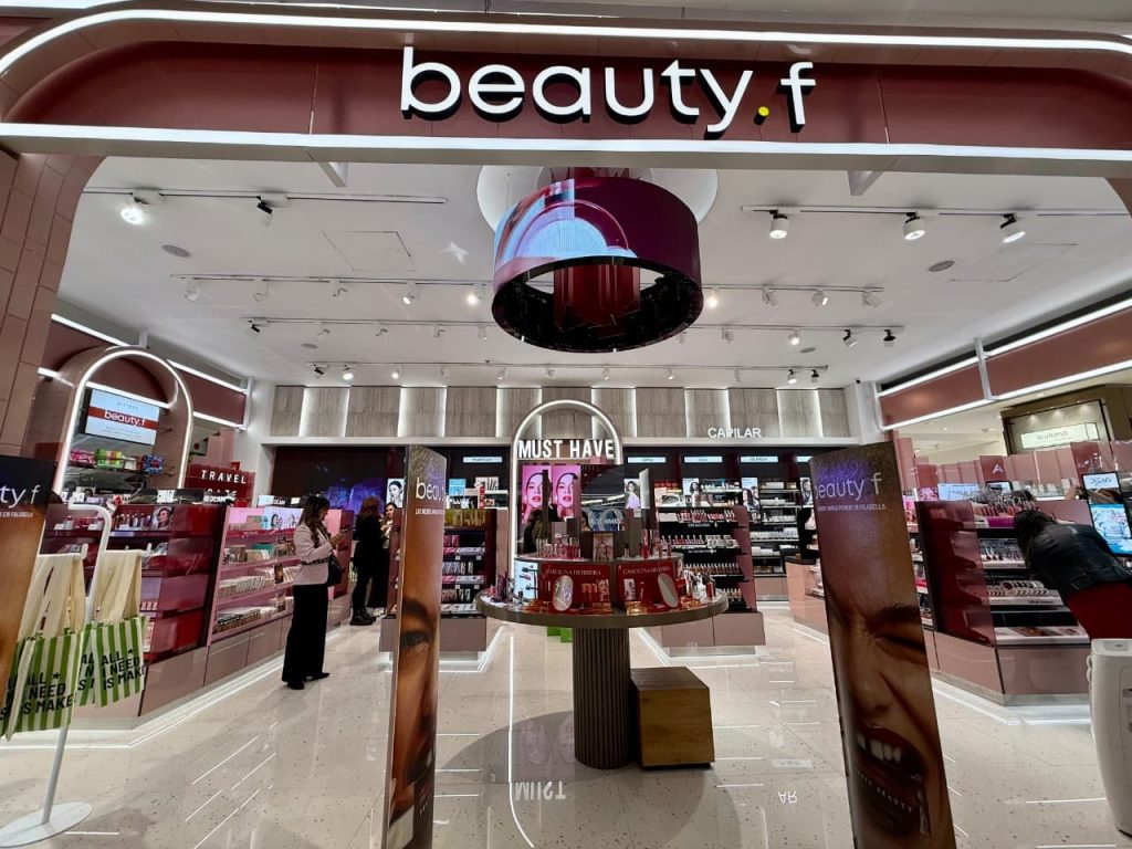 Falabella refuerza su ecosistema de belleza con Beauty F en Colombia