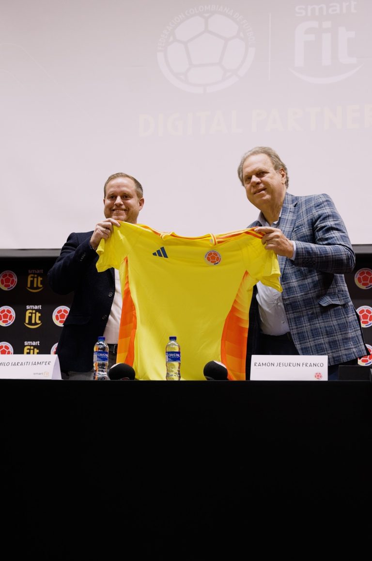 Fedefútbol y Smart Fit sellan alianza para fortalecer el deporte nacional
