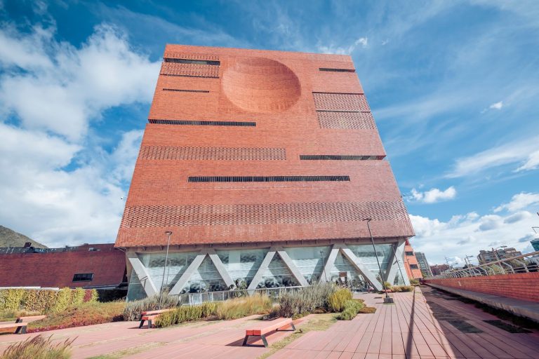Fundación Santa Fe de Bogotá, triple ganadora en premios Latinoamericanos de Arquitectura Hospitalaria