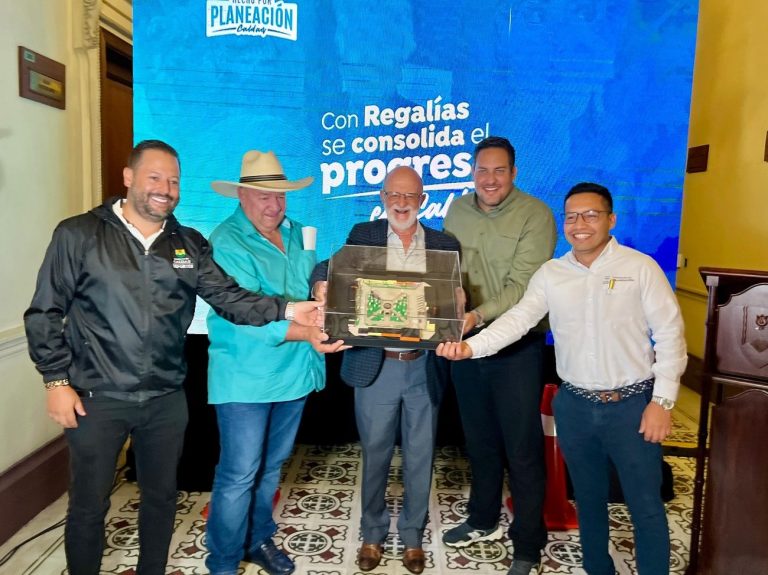 Gobernación de Caldas invertirá más de $50 mil millones de Regalías en infraestructura y bienestar social