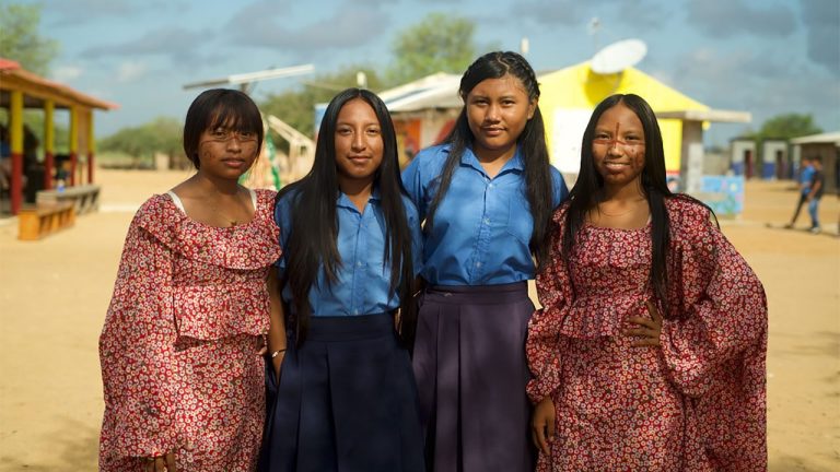 Gobierno asegura que está cumpliendo con transformación de las escuelas en La Guajira