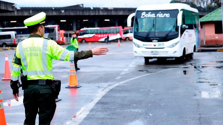 Habrá más vigilancia en carreteras y aeropuertos para garantizar la movilidad vial en Semana Santa
