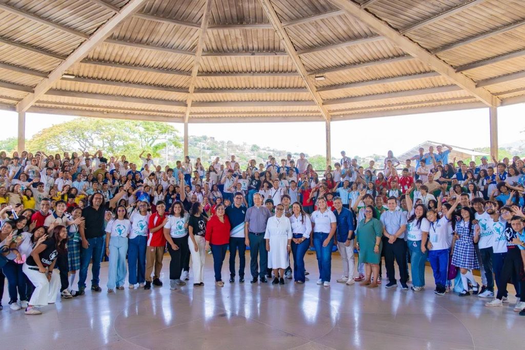 Impulsan cultura del encuentro entre jóvenes de Santa Marta