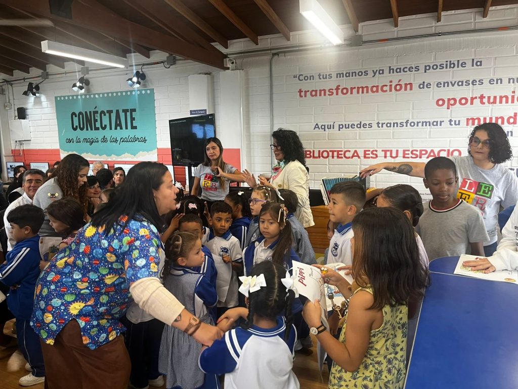 Impulsarán Bibliotecas Circulares para recicladores y sus familias en Medellín