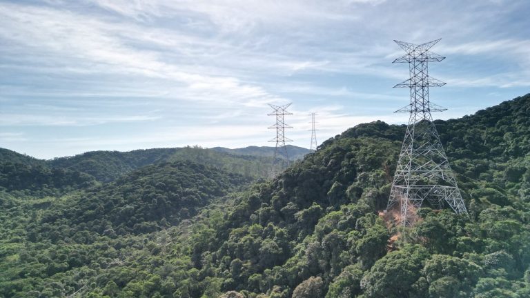 ISA logra eficiencias aplicando IA y drones en la transición energética