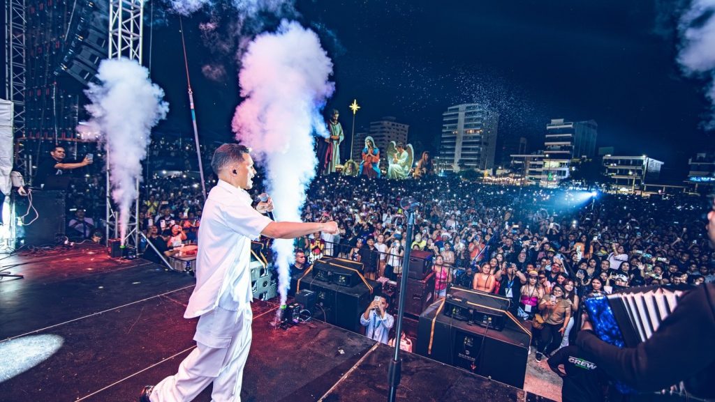 Jorge Celedón, rey musical en el carnaval de Blancos y Negros en Nariño