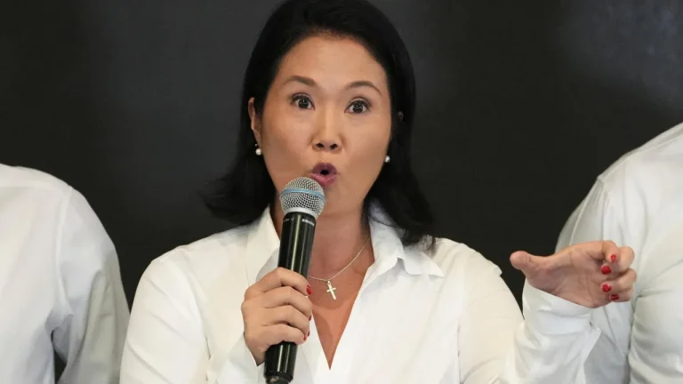 Justicia electoral de Perú oficializa victoria de Keiko Fujimori