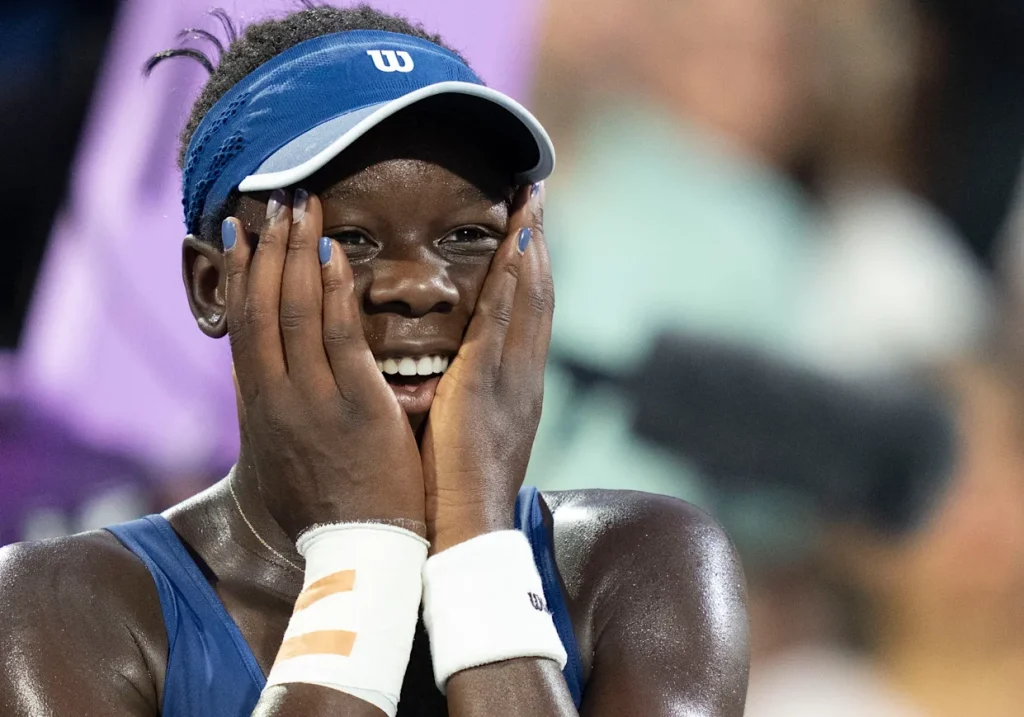 La adolescente Mboko logra su 1er título de la WTA tras vencer a Osaka en Montreal