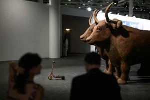 La feria Art Basel refleja el estado agitado del mundo en su nueva edición