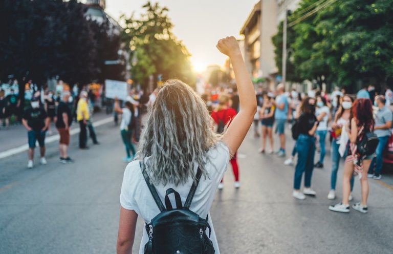 La guerra, riesgo de violencia política número uno para más del 50% de las empresas en el mundo