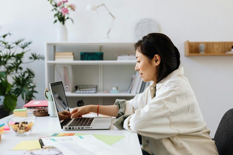 Las mujeres lideran la transformación del mercado laboral en Latinoamérica