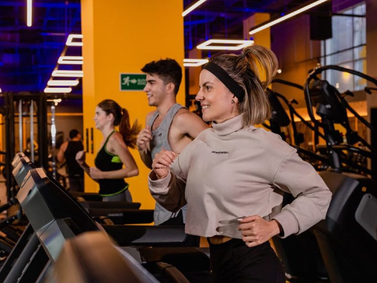 Las personas físicamente activas son más felices, el ejercicio es la clave