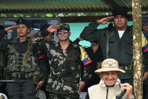 Las tres caras de la infiltración de la guerrilla en el gobierno de Petro