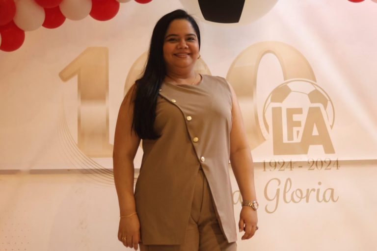 Lizeth Ucrós, primera mujer presidenta de la Liga de Fútbol del Atlántico