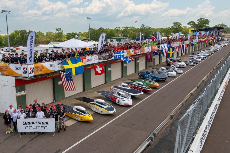 Llantas Enliten para el Bridgestone World Solar Challenge 2025